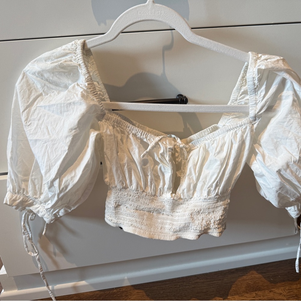 White Puff Sleeve Peasant Crop Top - Picture 4 of 5